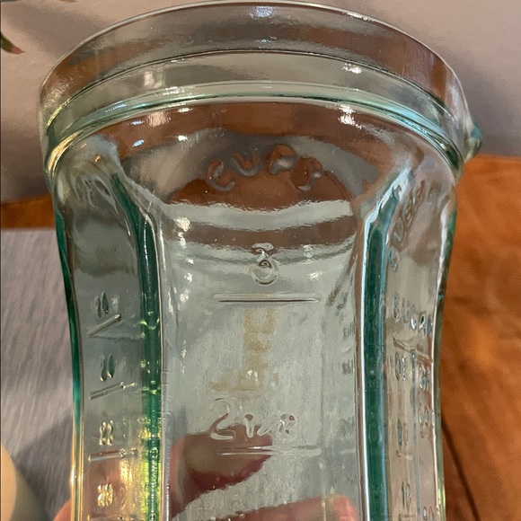 Vintage Italian Green Glass Measuring Beaker | Vaso Dosatore | 26oz Hexagonal Ki - Picture 6 of 9